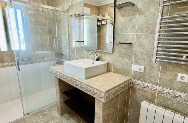 Revente - Villa Detached - Ciudad Quesada