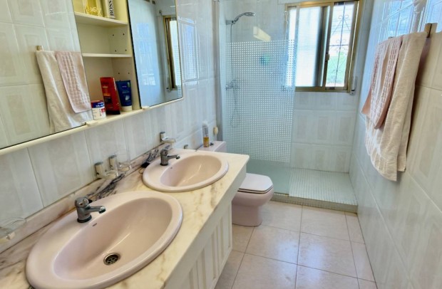 Revente - Villa Detached - Ciudad Quesada