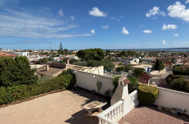 Revente - Villa Detached - Ciudad Quesada