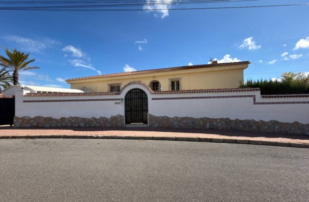 Revente - Villa Detached - Ciudad Quesada