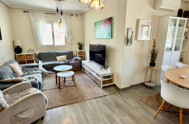 Revente - Villa Detached - Ciudad Quesada