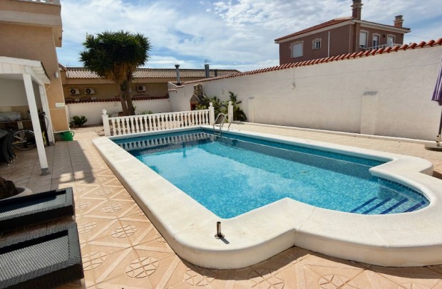 Revente - Villa Detached - Ciudad Quesada