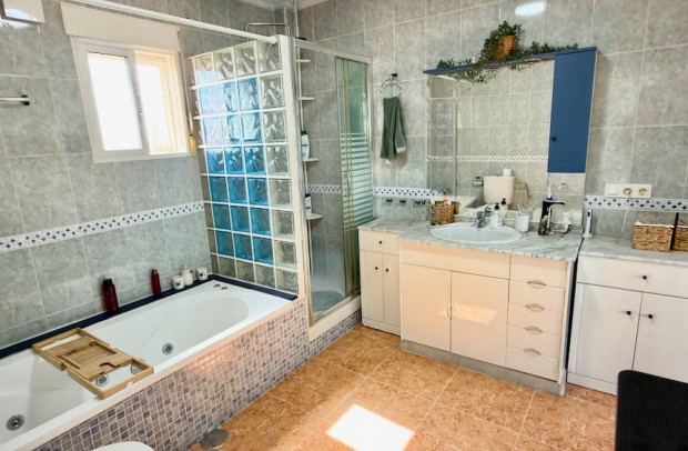 Revente - Villa Detached - Ciudad Quesada