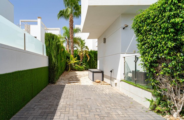 Resale - Villa Detached - Ciudad Quesada
