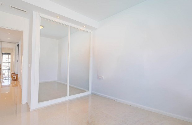 Resale - Villa Detached - Ciudad Quesada