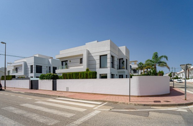 Resale - Villa Detached - Ciudad Quesada