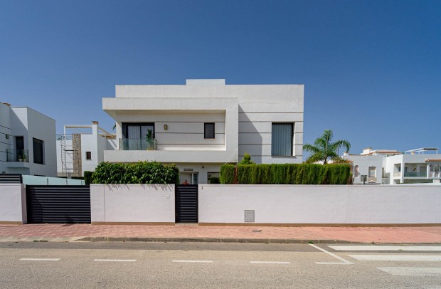 Resale - Villa Detached - Ciudad Quesada