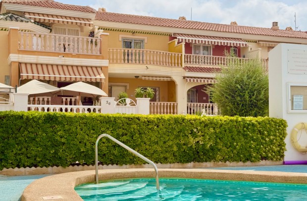 Revente - Townhouse - Ciudad Quesada - Doña Pepa