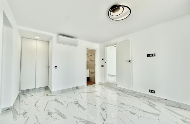 Resale - Villa Detached - Ciudad Quesada