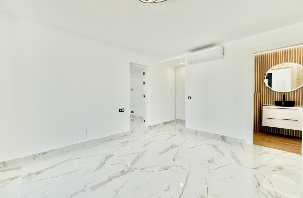 Resale - Villa Detached - Ciudad Quesada