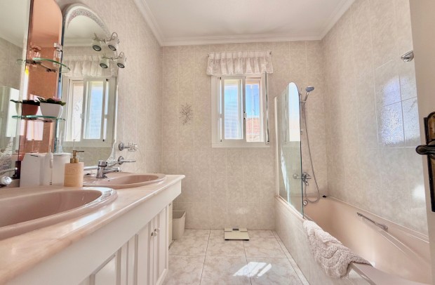 Revente - Villa Detached - Ciudad Quesada - Centro de la Ciudad Quesada
