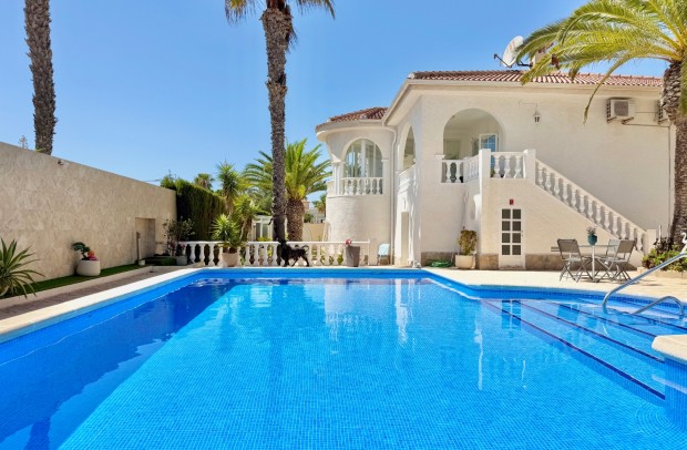Revente - Villa Detached - Ciudad Quesada - Centro de la Ciudad Quesada