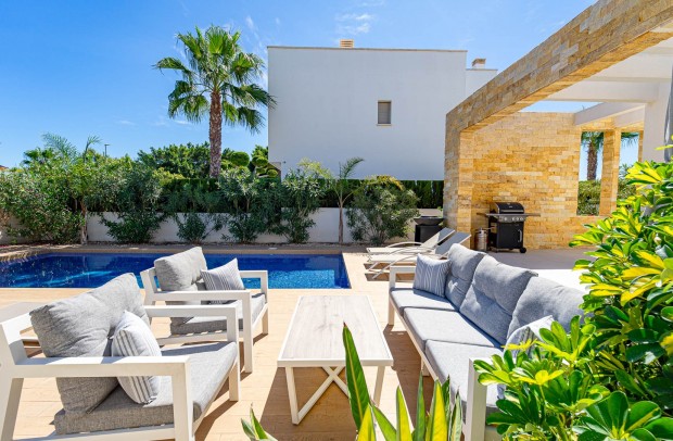 Revente - Villa Detached - Ciudad Quesada - Doña Pepa