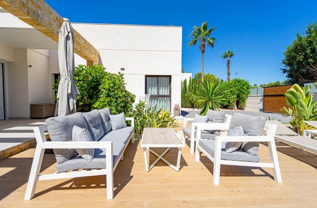 Revente - Villa Detached - Ciudad Quesada - Doña Pepa