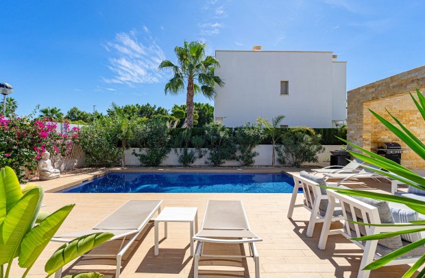 Revente - Villa Detached - Ciudad Quesada - Doña Pepa