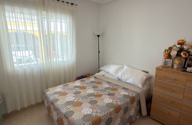 Revente - Villa Detached - Los Montesinos - Urbanizacion montesol