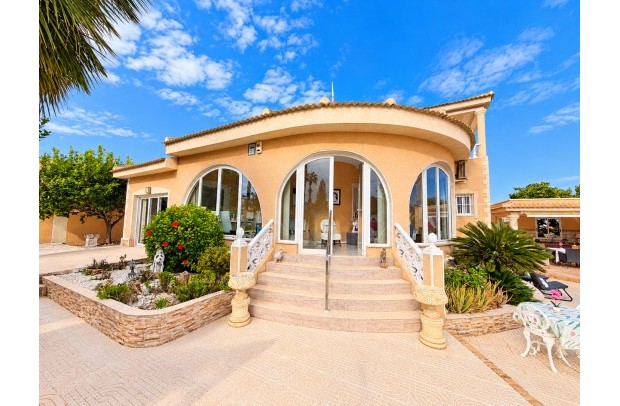 Resale - Villa Detached - Ciudad Quesada - Doña pepa