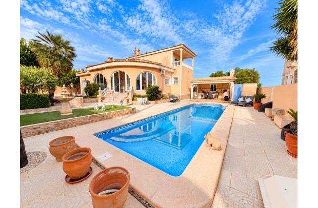 Resale - Villa Detached - Ciudad Quesada - Doña pepa