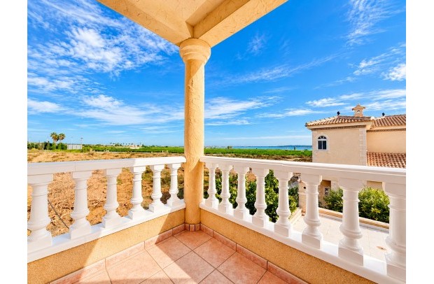Resale - Villa Detached - Ciudad Quesada - Doña pepa