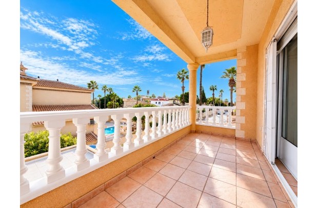Resale - Villa Detached - Ciudad Quesada - Doña pepa