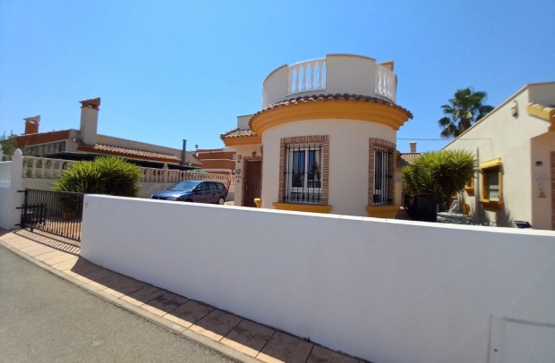 Revente - Detached House / Villa - Guardamar del Segura - El Raso